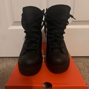 Black leather chuck 70 deluxe sneaker heel ! Brand new worn once !